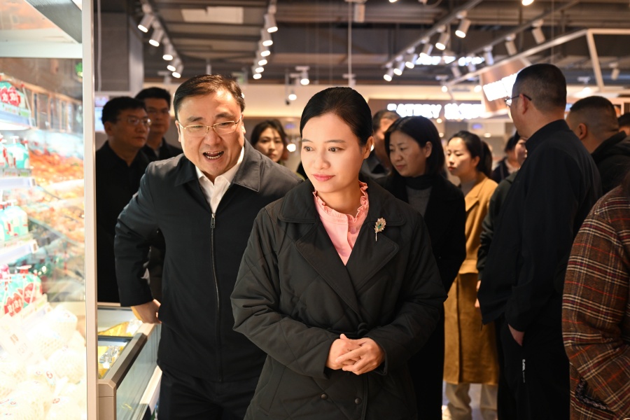 韋朝暉：強(qiáng)化安全和保供措施落實 確保人民群眾平安祥和過節(jié)